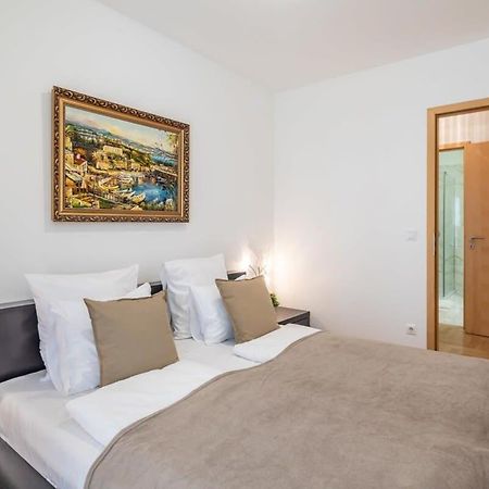 Homey Apartment With Ac And Balcony Βουδαπέστη Εξωτερικό φωτογραφία