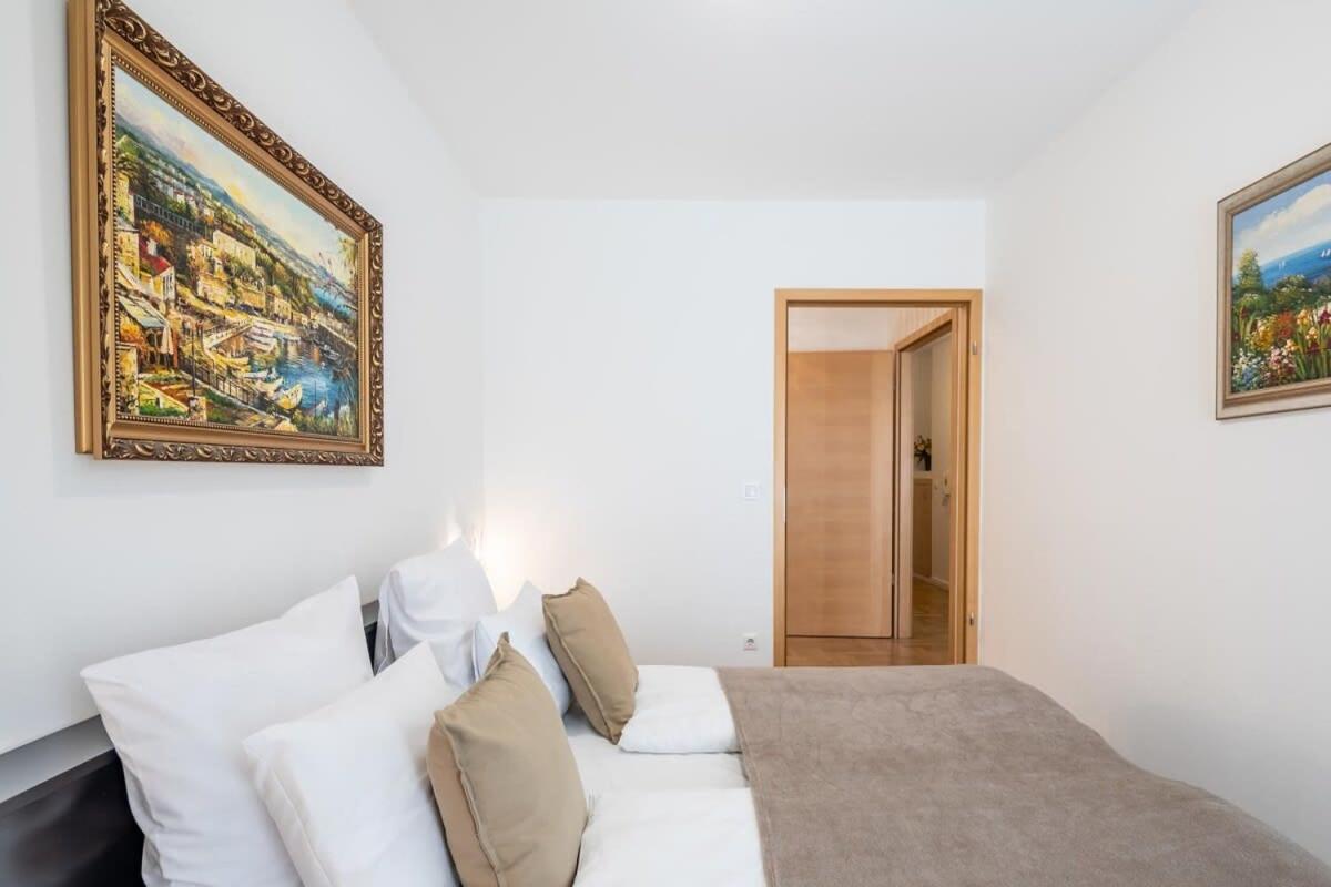 Homey Apartment With Ac And Balcony Βουδαπέστη Εξωτερικό φωτογραφία